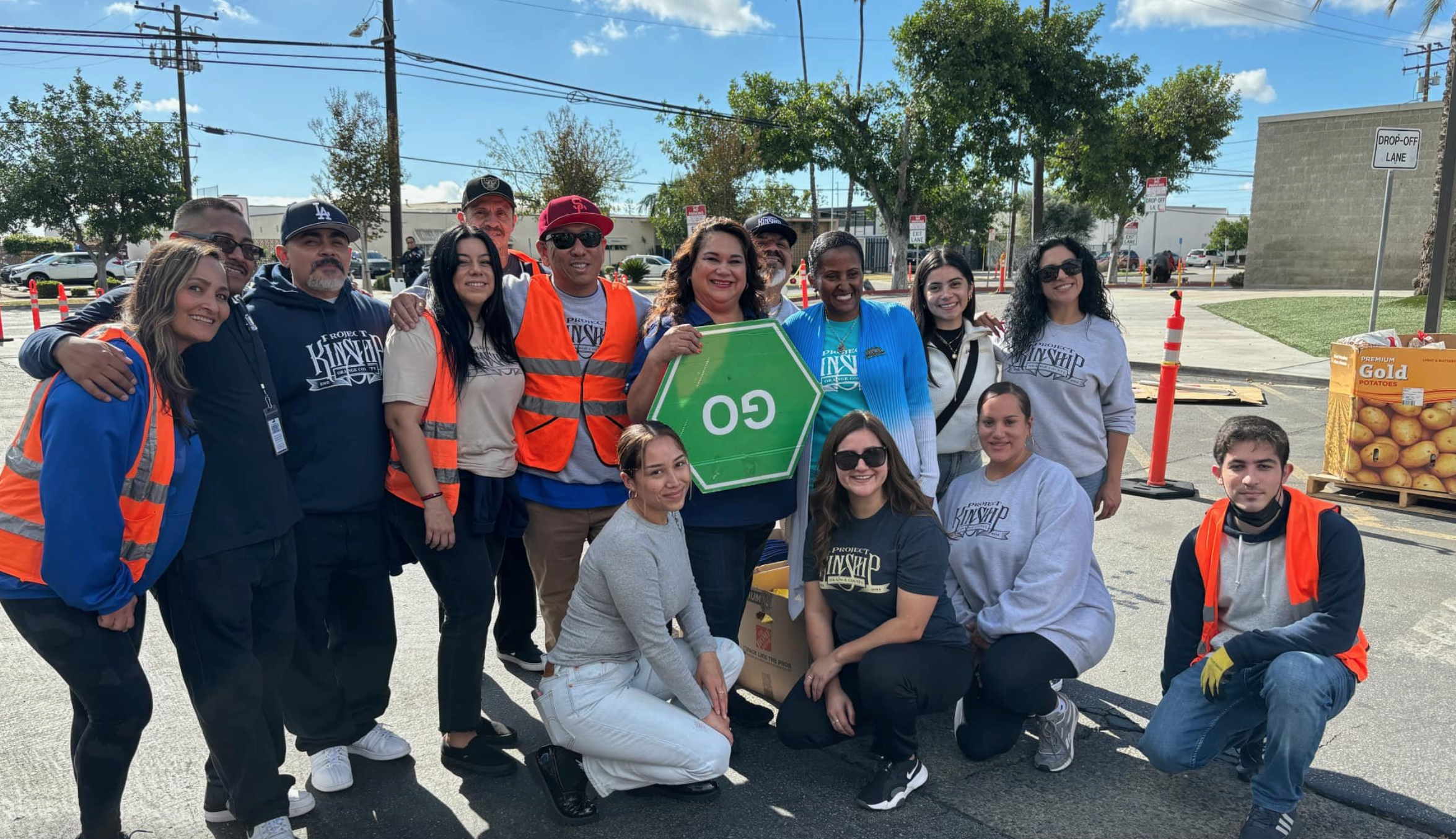 Mayor Amezcua and Team Thanksgiving Food Drive